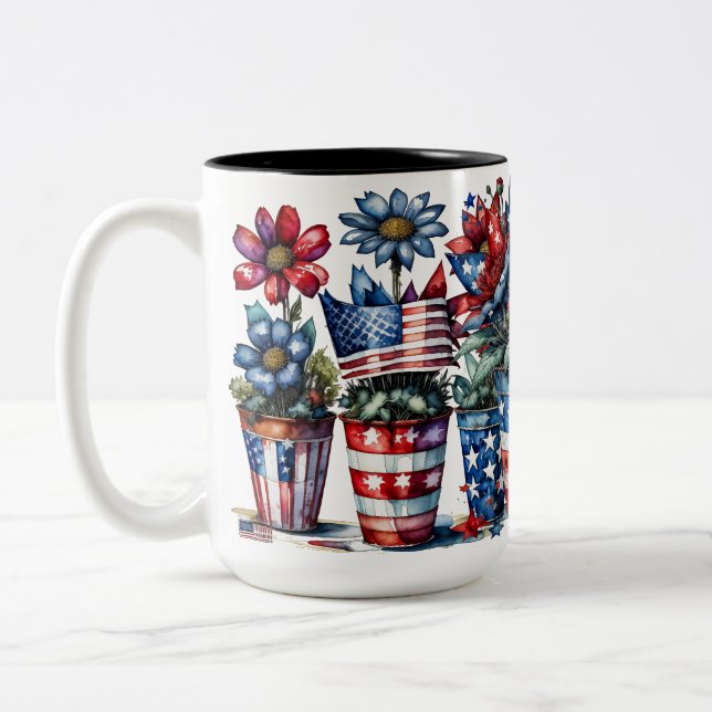 PATRIOTISKA RÖTT VITT BLÅTT AMERIKANSKA FLÖDEN I P Två-Tonad MUGG (Vänster)