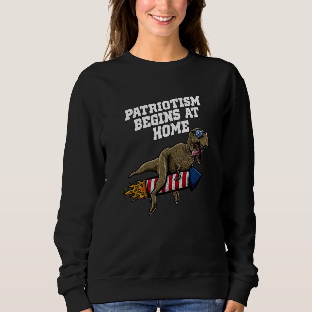 Patriotism Begins at Home 4th of July American  1 T Shirt (Framsida)