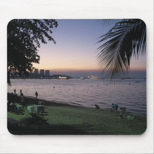Pattaya Beach Sunset ... Chonburi, Thailand Musmatta