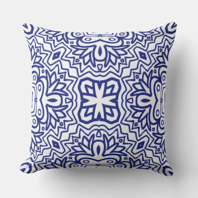 Pattern With Blue on White Kudde (Framsida)