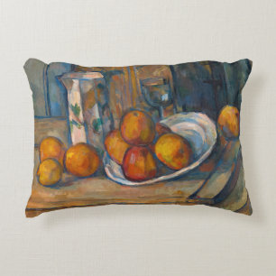 Paul Cezanne - Fortfarande livet med Mjölk Jug och Prydnadskudde