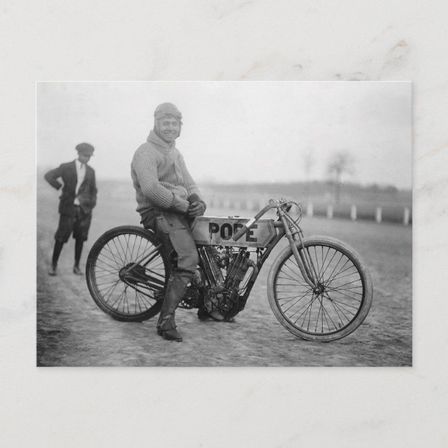 Påve Motorcykel Tävlande, 1915 Vykort (Framsida)