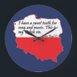 Påven Johannes Paul II Quote Stor Klocka<br><div class="desc">Påven Johannes Paulus II-citatet på en röd och vit polsk Karta - "Jag har en söt tand för sång och musik. Det här är min polska synd." Underbar gåva till alla med polskrötter.</div>