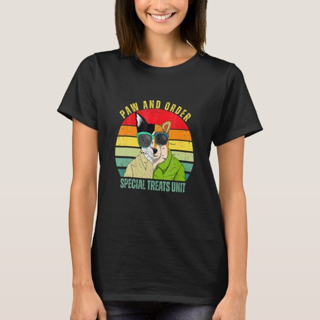 Paw And Order Special Feline Unit Pets Raining Dog T Shirt (Framsida)