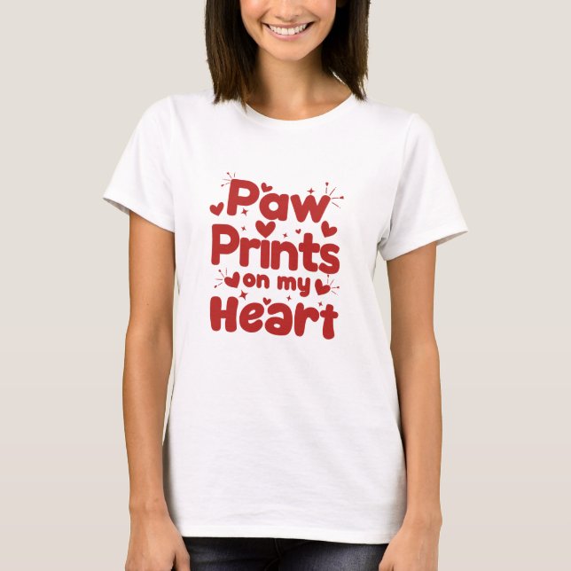 Paw Prints on My Heart Cute Dog Lover Design T Shirt (Framsida)