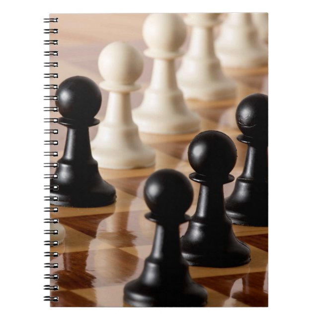 Pawns in Chess Board Anteckningsbok (Framsidan)