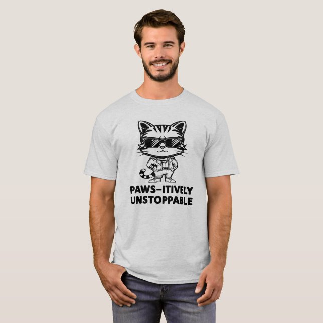 Pawsistigt ostoppbar katt funny t shirt (Hel framsida)
