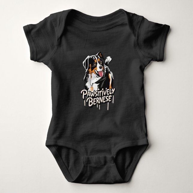 Pawsitively Bernese Graffiti - Bernese Hundälskare T Shirt (Framsida)