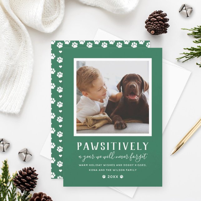 Pawsitively Unforgettable Year Green Dog Photo Julkort (Skapare uppladdad)