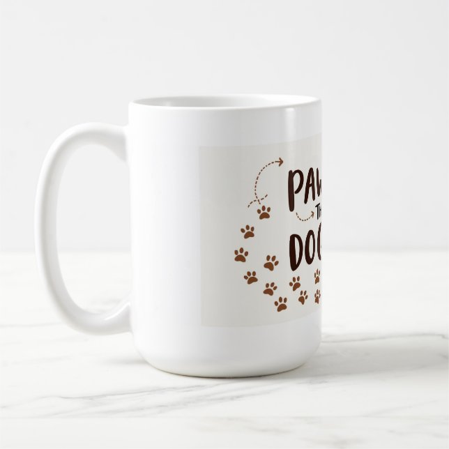 Pawssibly the Best Dog Mom – 15 oz Cute Dog Lover Kaffemugg (Vänster)
