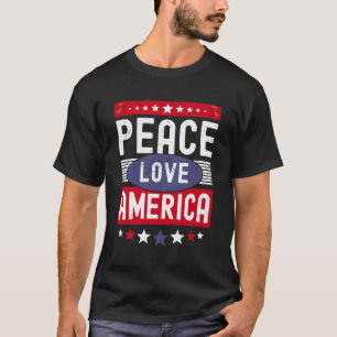 Peace Kärlek Amerika USA:s Flagga Fjärde kvinnan a T Shirt