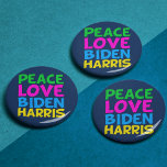 Peace Kärlek Biden Harris Knapp<br><div class="desc">Cute Joe Biden Kamala Harris 2020-valsknapp för en progressiv demokrat som kärlek roligt,  färgstarka politiska konstruktioner. Peace Kärlek Biden Harris.</div>