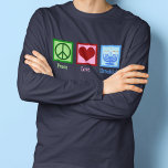 Peace Kärlek Hanukkah Tee Shirt<br><div class="desc">Fredsgåva från Kärlek Hanukkah till en judisk person som tycker om att fira Chanukah. Ett söt fredstecken,  hjärta och en vacker menorah.</div>