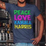 Peace Kärlek Kamala Harris 2024 Val T Shirt<br><div class="desc">Cute Peace Kärlek Kamala Harris t-shirt för en progressiv demokrat som kärlek roligt,  färgstarka politiska konstruktioner. Omröstning om Kamala som president i valet 2024. En liberaldesign i roligt på ljusa färger.</div>