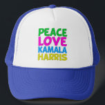 Peace Kärlek Kamala Harris Keps<br><div class="desc">Cute Peace Kärlek Kamala Harris talar för en framstegsvänlig demokrat som kärlek roligt,  färgstarka politiska konstruktioner. Omröstning om Kamala som president i valet 2024. En liberaldesign i roligt på ljusa färger.</div>