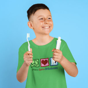 Peace Kärlek Orthodontics T-shirt