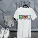 Peace Kärlek Pickleball T Shirt<br><div class="desc">Peace Kärlek Pickleball t-shirt eller en pickle-spelare i boll med ett sött fredstecken,  hjärta och gult boll för idrotten.</div>