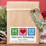 Peace Kärlek Pulmonology Anpassade Pulmonolog Rektangulärt Klistermärke<br><div class="desc">Fredspressar i helgdag Kärlek. En coola pulmonolog juldekal för pulmonologi doktor eller sjuksköterska med fredstecken,  hjärta och lungor. En underbar utformning för en lungspecialist som behandlar astma och andra andningsproblem.</div>