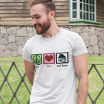 Peace Kärlek Real Gods T Shirt<br><div class="desc">Söt reell gods ger ut för en realty,  ett titelföretag,  hypoteksmäklare,  låneansvarig eller till och med en ny husägare. Ett fredstecken,  ett hjärta och ett hus.</div>