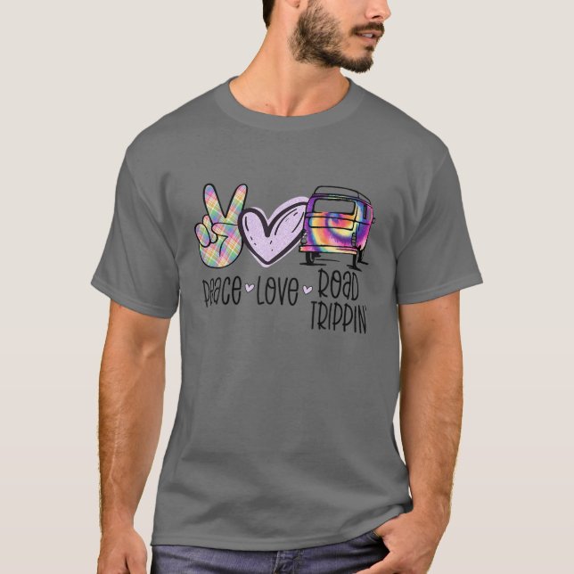 Peace Kärlek Road Trippin Tie Dye Hippie Van Life  T Shirt (Framsida)