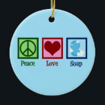 Peace Kärlek Soap Julgransprydnad Keramik<br><div class="desc">Peace Kärlek Soap. En söt handgjord tvål skapar en gåva från företaget till en tvåltillverkare som tillverkar coola badprodukter.</div>