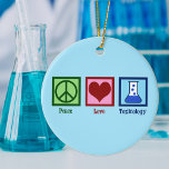 Peace Kärlek Toxicology Julgransprydnad Keramik<br><div class="desc">Peace Kärlek Toxicology. En toxikolog från coolan till en vetenskapsman som arbetar i ett labb som expert på gift och förgiftning. Stödja toxicitetsforskare med denna söta design!</div>