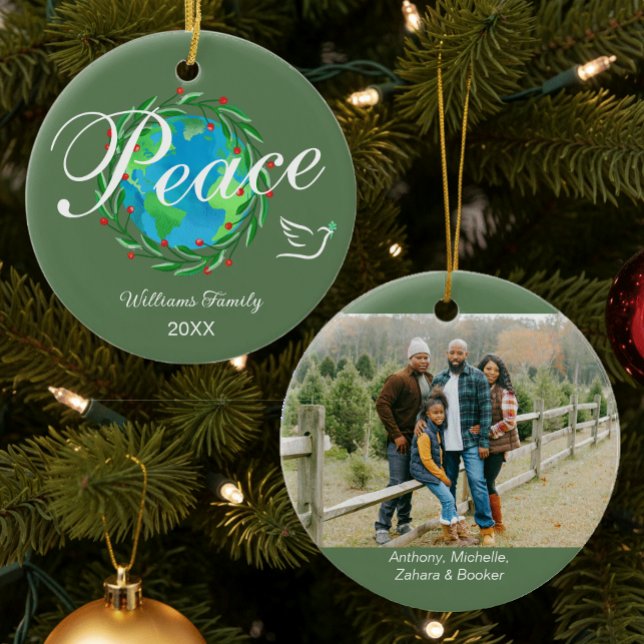 Peace on Earth Elegant Script Christmas Photo Julgransprydnad Keramik (Skapare uppladdad)