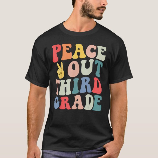 Peace Out 3rd Grade Retro Pastel Happy Last Day Ou T Shirt (Framsida)