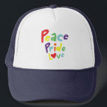Peace Pride Kärlek Keps<br><div class="desc">Visa ditt pride i den här roligten och snyggten med en söt bokstav av "Peace Pride Kärlek" i regnbåge i färg.</div>