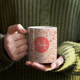 Peach Airy Wildblomme Meadow Mönster & Monogram Kaffemugg
