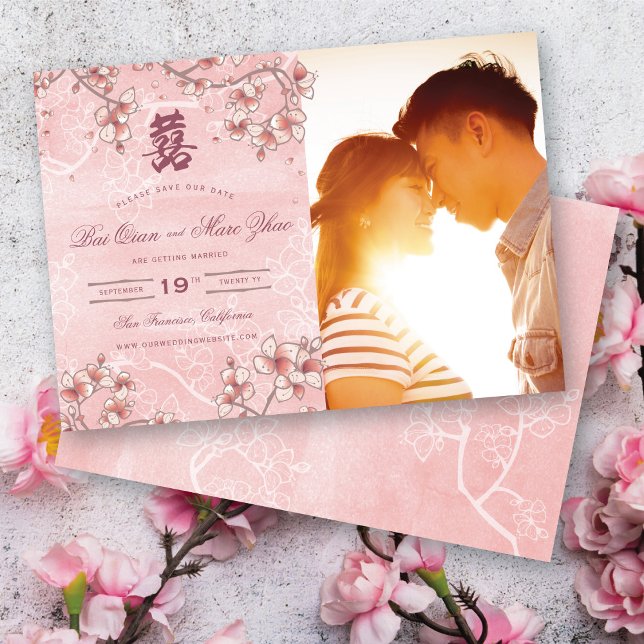 Peach Blommars Dubbla Lycka kinesiska Bröllop Spara Datumet (Pink Peach/Plum Blossoms Double Happiness Elegant Chinese Wedding Photo Save The Date Card)