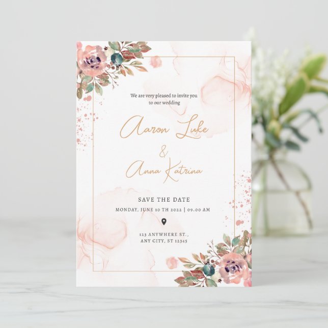 Peach Blommig Elegant Modern Bröllopsinbjudan Inbjudningar (Stående Fram)