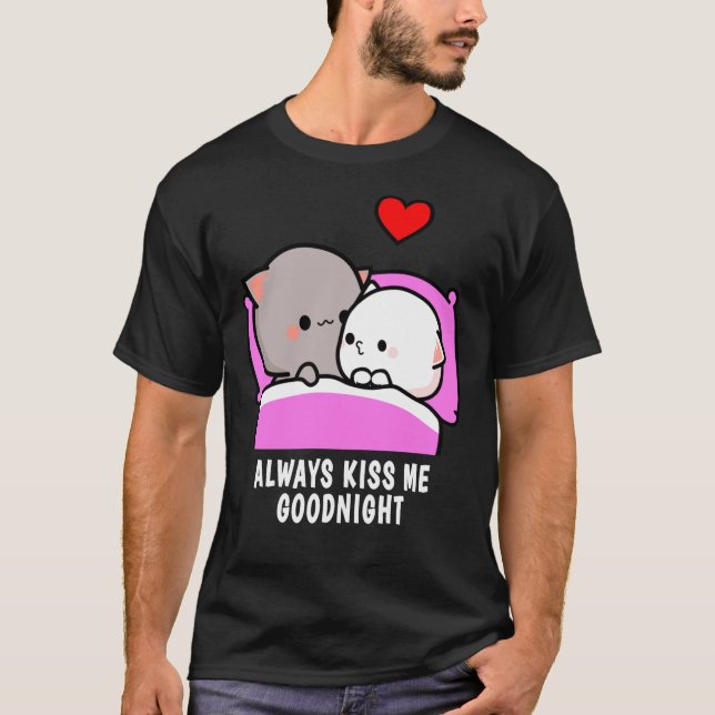 Peach Cat och Goma Kiss Me Goodnight Classi T Shirt (Framsida)