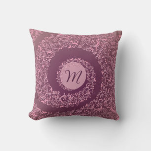 Peach Damask Monogram Kudde