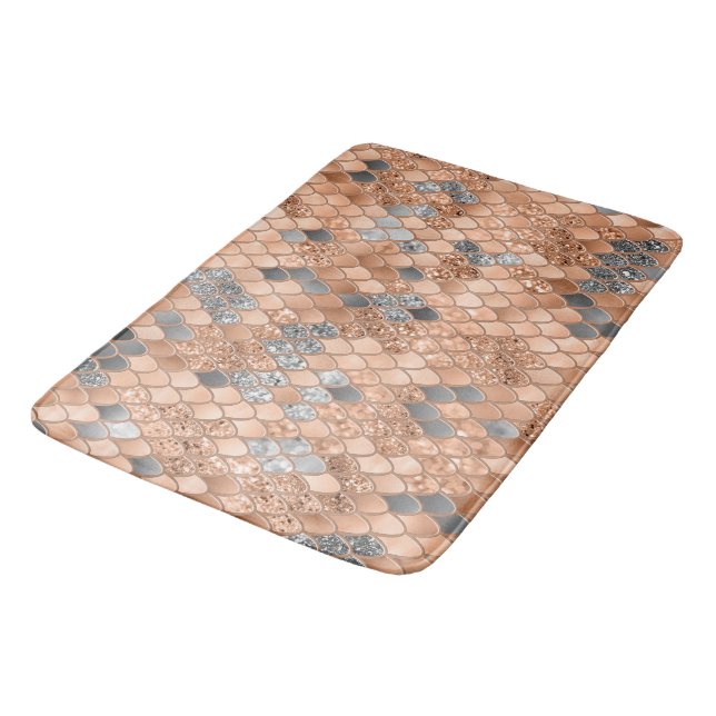 Peach Fuzz Grått Sjöjungfru Scales Glam #1 Badrumsmatta (Vinklad)
