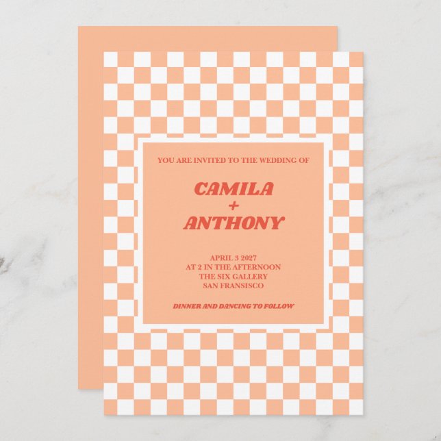 Peach Fuzz Red Checkered Gingham Pattern Wedding Inbjudningar (Fram/baksida)