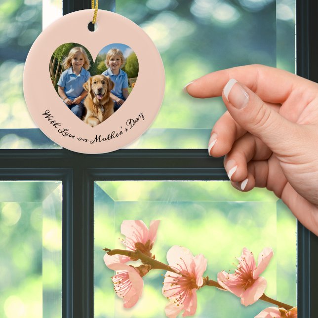 Peach Heart Photo Keepsak Mors dag Julgransprydnad Keramik (A pretty peach ornament for Mother's Day, to customize with a favorite photo and your own words)