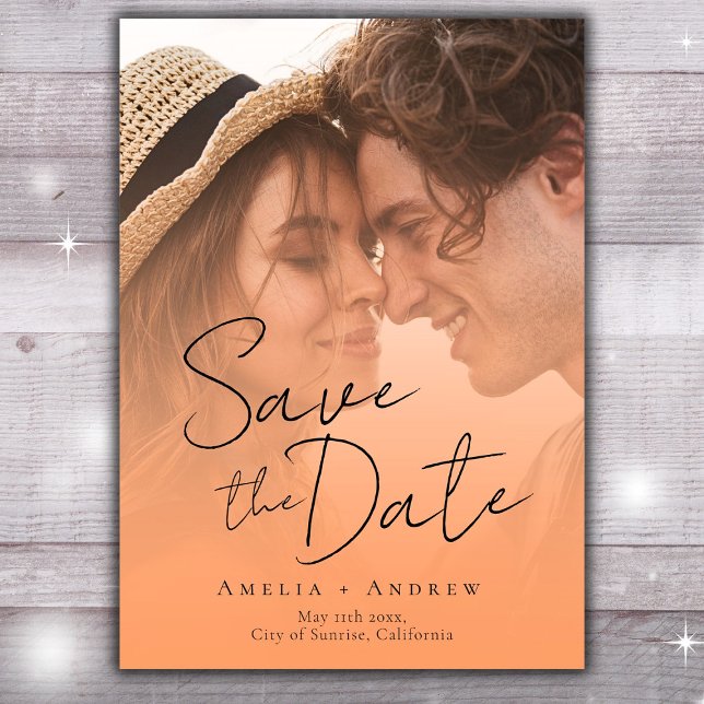 Peach Orange Fuzz Photo Elegant Script Bröllop Spara Datumet (Skapare uppladdad)