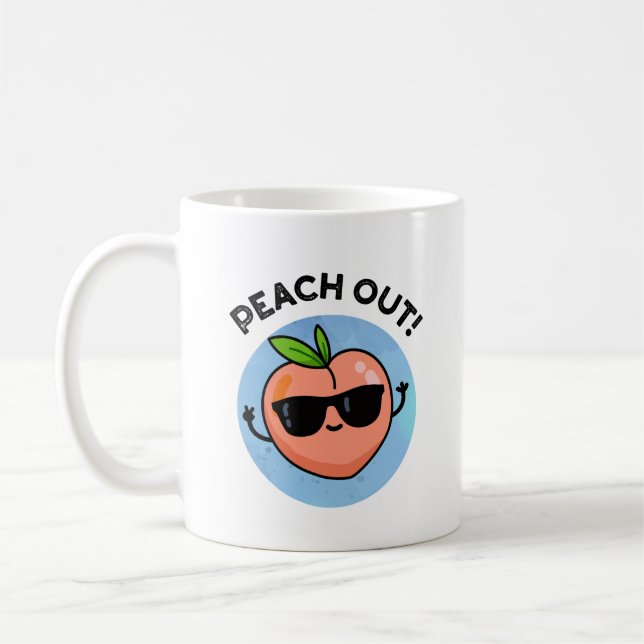 Peach Out Funny Fruit Pun Kaffemugg (Vänster)
