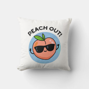 Peach Out Funny Fruit Pun Kudde