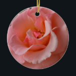 Peach Ro Ornament Romantic Ro Dekorations<br><div class="desc">Romantic Ro Ornaments Helgdag Rosa Peach Ro Classic Dekorations Bevackra Romantic-julgåvor Hanukkah Neutralt Birthday Nyfödd bebis Sympathy Mors dag Vild Ro ger Decor & Keepsakes Peach Ro Helgdag Dekorations Keepsakes & Gifts for Friend Family Manar Snyggt Women Kids Home & Office Original Helgdag Nondenominational Dekoration Art Helgdag Nonsecular Gifts Design...</div>