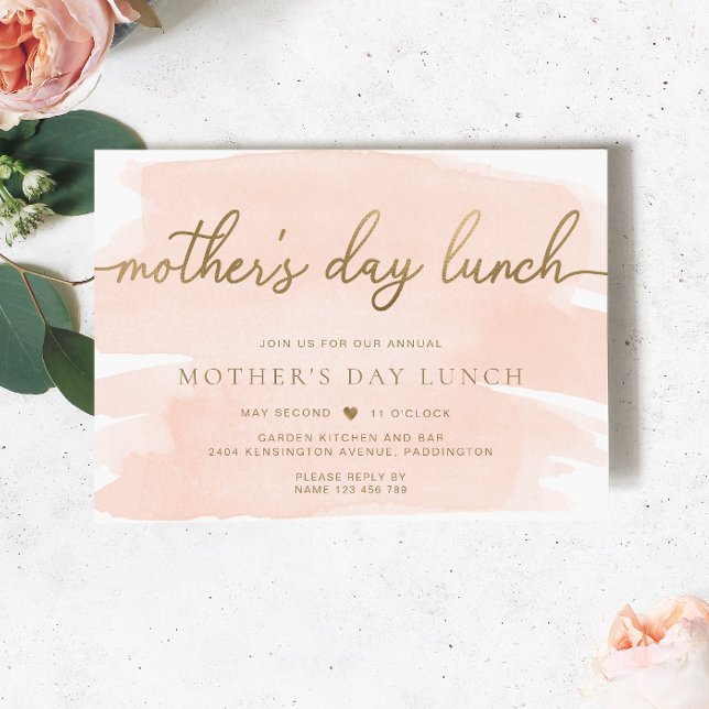 Peach  Watercolor Guld Mors dag Lunch Inbjudningar (Mothers Day Lunch Peach Blush Watercolour Gold )