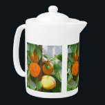 PEACHES<br><div class="desc">En söt konstnärlig vattenfärg på persikor som växer på träd.</div>