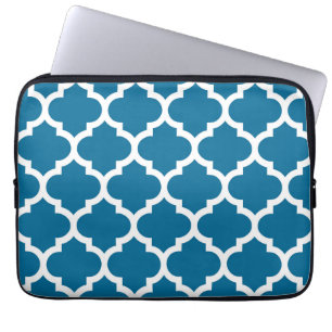 Peacock Blue White Moroccan Quatrefoil Mönster #5 Laptop Sleeve