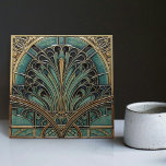 Peacock Feather Symbolism Belle Epoque Art Deco Kakelplatta<br><div class="desc">Den här fantastiska keramiska plattan har en symmetrisk påfågelfjäder mönster som inspirerats av perioderna Art Deco och Belle Epoque. Belle Epoque, eller "vacker era", var en tid av konstnärlig och kulturell blomstring i Europa från slutet av 1800-talet till tidigt 2000-talet. Fågelfjädern var ett populärt motiv under den här tiden som...</div>