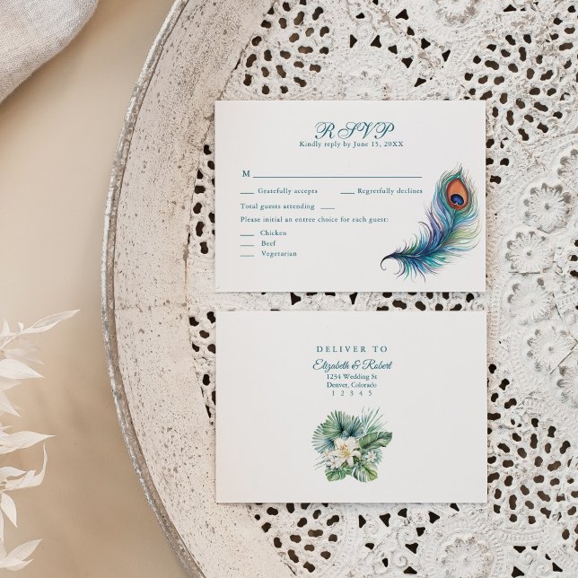 Peacock Feather Tropical Flowers-Bröllop OSA Card Tack Kort (Peacock Feather Tropical Flowers Wedding RSVP Card on a neutral boho plate.)