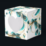 Peacock Feathers Party Trebox Presentaskar<br><div class="desc">Partsförmånslådan visas i en söt fredsdjursfjädrar som skrivs ut. Anpassa det här objektet och lägg till det eller köp som det visas. Tips! Lägg till ett klistermärke med namn och lägg till ett söt-band. Tips för licensierad bild: Lägg bara till underbara behandlingar och lägg till ett festivt menyfliksområde.</div>