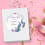 Peacock lila blommor Mehndi indisk bröllopsförmån Runt Klistermärke<br><div class="desc">Peacock och lila blommor vattenfärg Indiska bröllop Mehndi-mallen tackar dig för att du föredrar presentklistermärken. Två vackra blomkrukor lila jasmine-blommor med hängblommor och trädgårdar gynnar klistermärken</div>