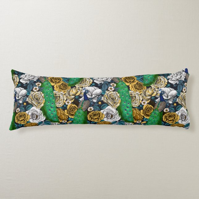 Peacocks i ro-trädgården 3 kroppskudde (Framsidan)