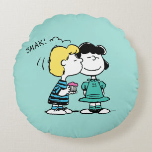 Peanuts   Alla hjärtans dag   Lucy & Schroeder Kys Rund Kudde